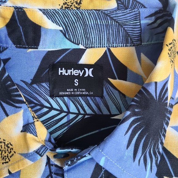 NWT Hurley Floral Print Short Sleeve Short - Picture 4 of 4